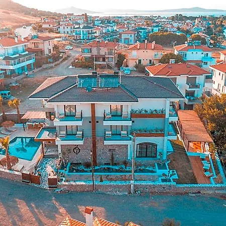 فندق Zoi Cunda